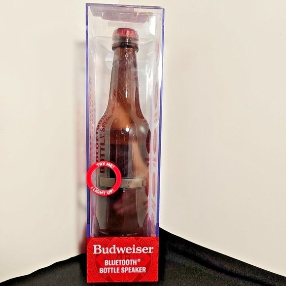 Budweiser BLUETOOTH WIRELESS BOTTLE SPEAKER w\ Color Changing LED Lights in Neck - Picture 3 of 5